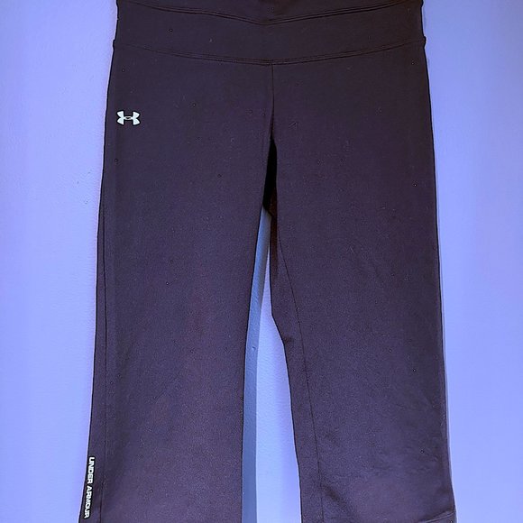 UNDER ARMOUR Cropped Wide Leg Yoga Pants - Picture 1 of 3